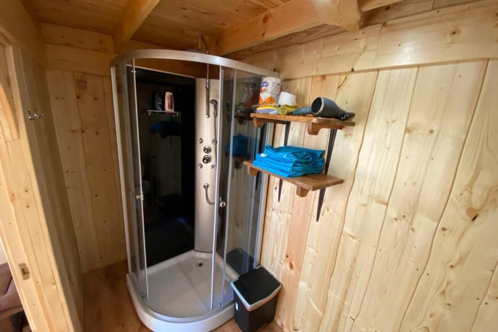 Viking House In The Tree! Jacuzzi, Sauna,Apkure! Lici  Bagian luar foto